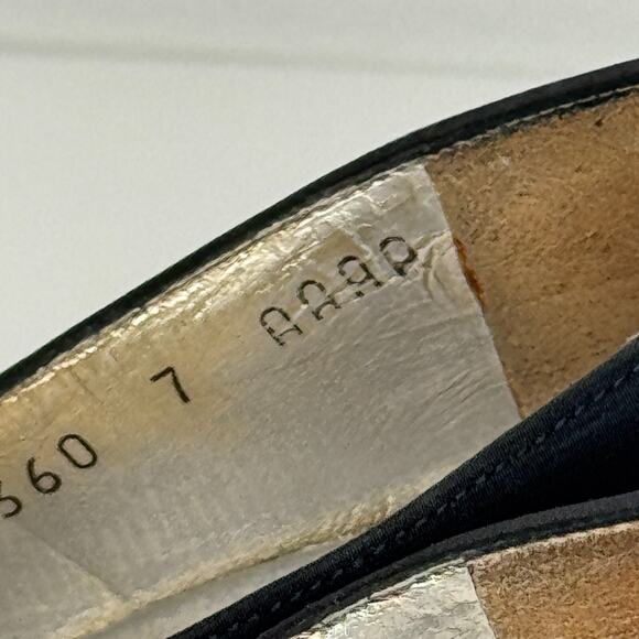 Salvatore Ferragamo Pumps Womens Size 7 4A Black Almond Toe Suede Stiletto Heels - Picture 4 of 11